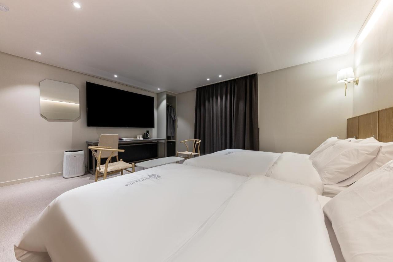 Hotel Lium チョナン エクステリア 写真