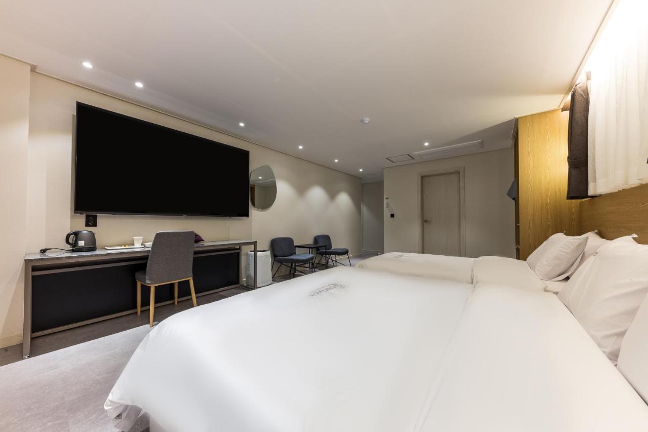 Hotel Lium チョナン エクステリア 写真