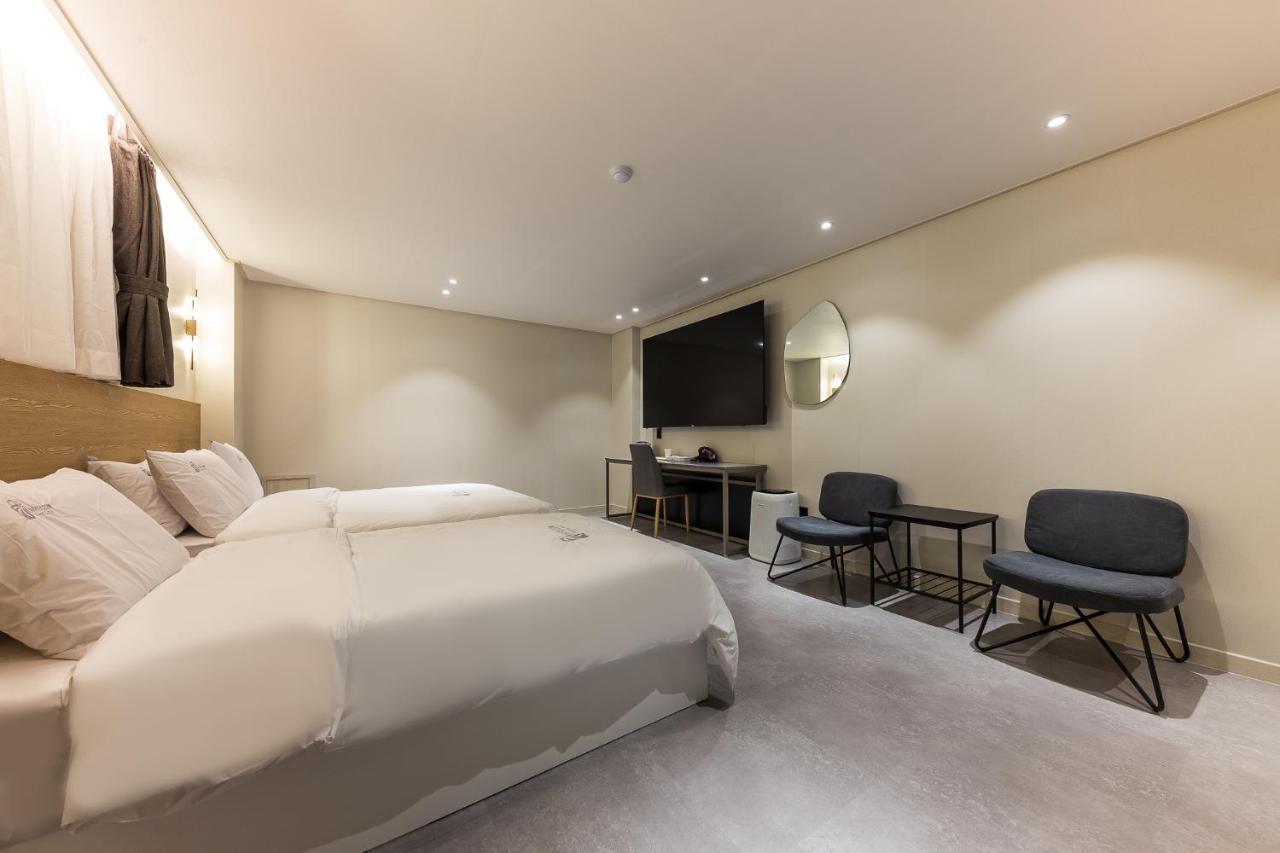 Hotel Lium チョナン エクステリア 写真