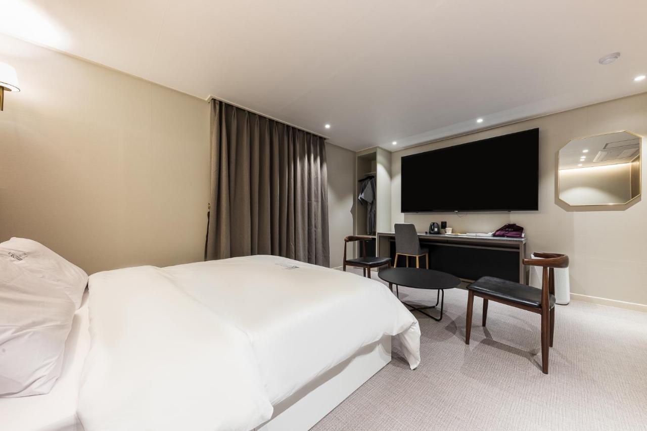 Hotel Lium チョナン エクステリア 写真